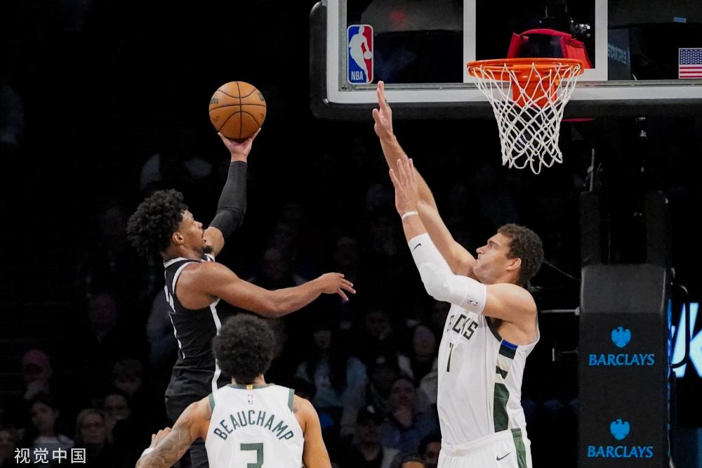 与名古屋鲸 与名古屋鲸