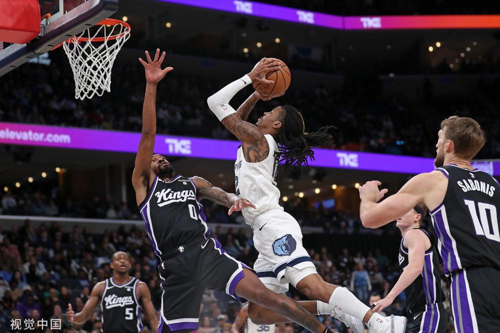 前锋线在下 前锋线在下